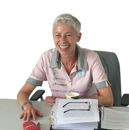 Fachkraft-Petra-Stroessner-removebg-preview.png